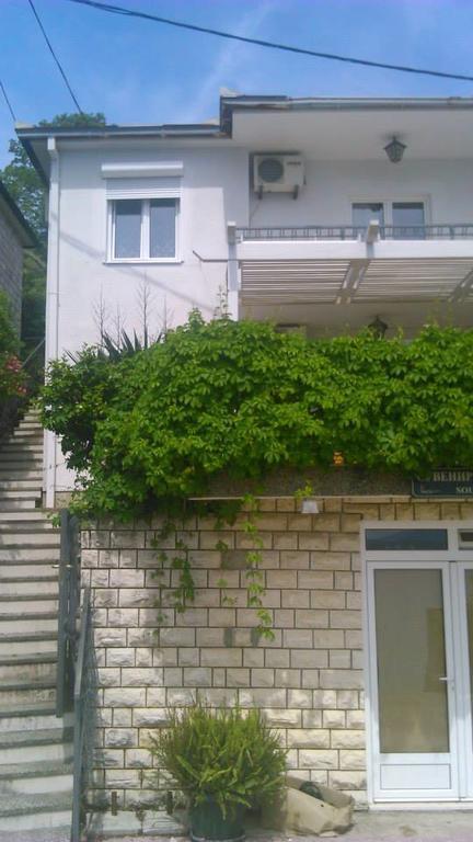 Apatments Stanojlovic Djenovic Appartement Herceg Novi Buitenkant foto